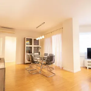 Alquileres Kakiko Apartamento